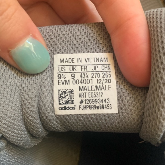 BRAND NEW Adidas Golf Shoes - Picture 4 of 4